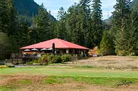 photo of the Gold River Golf Course Restaurant